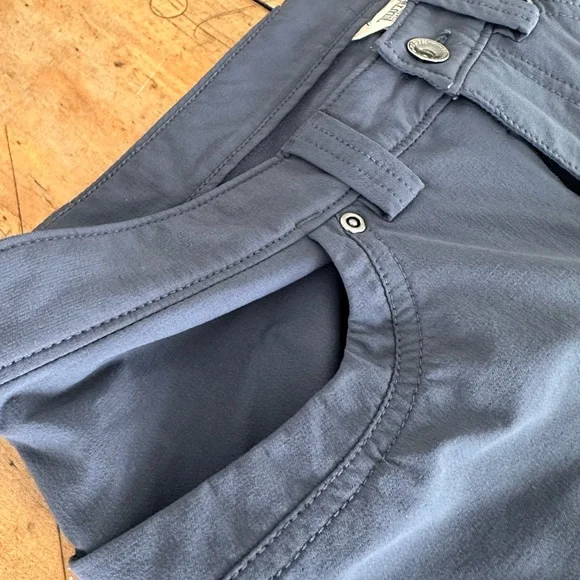 Duluth Trading Co Women’s Flexpedition Bootcut Pants: like new size 10 L 31 - Picture 9 of 11